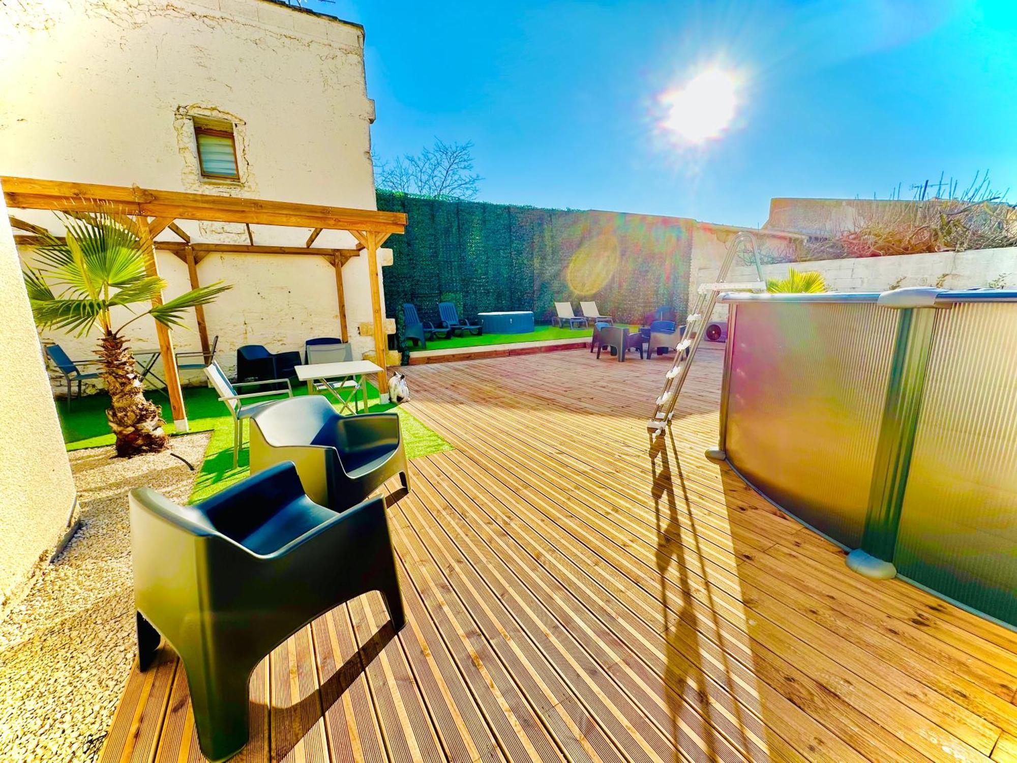 Les Appartements Du Mas - Emeraude エーグ・モルト エクステリア 写真