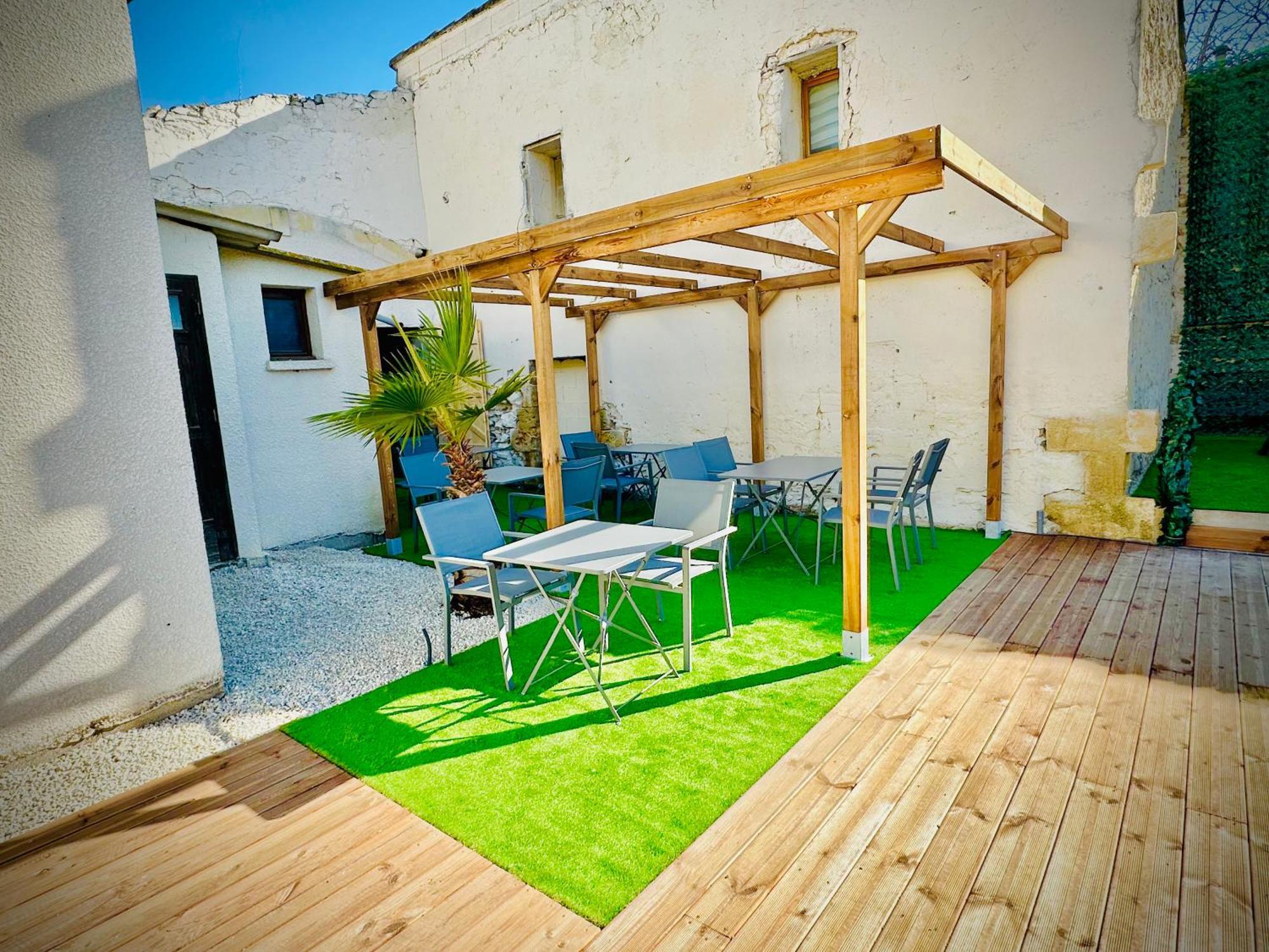Les Appartements Du Mas - Emeraude エーグ・モルト エクステリア 写真