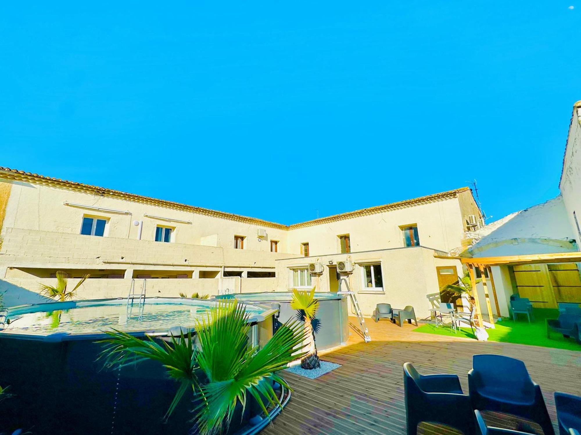 Les Appartements Du Mas - Emeraude エーグ・モルト エクステリア 写真