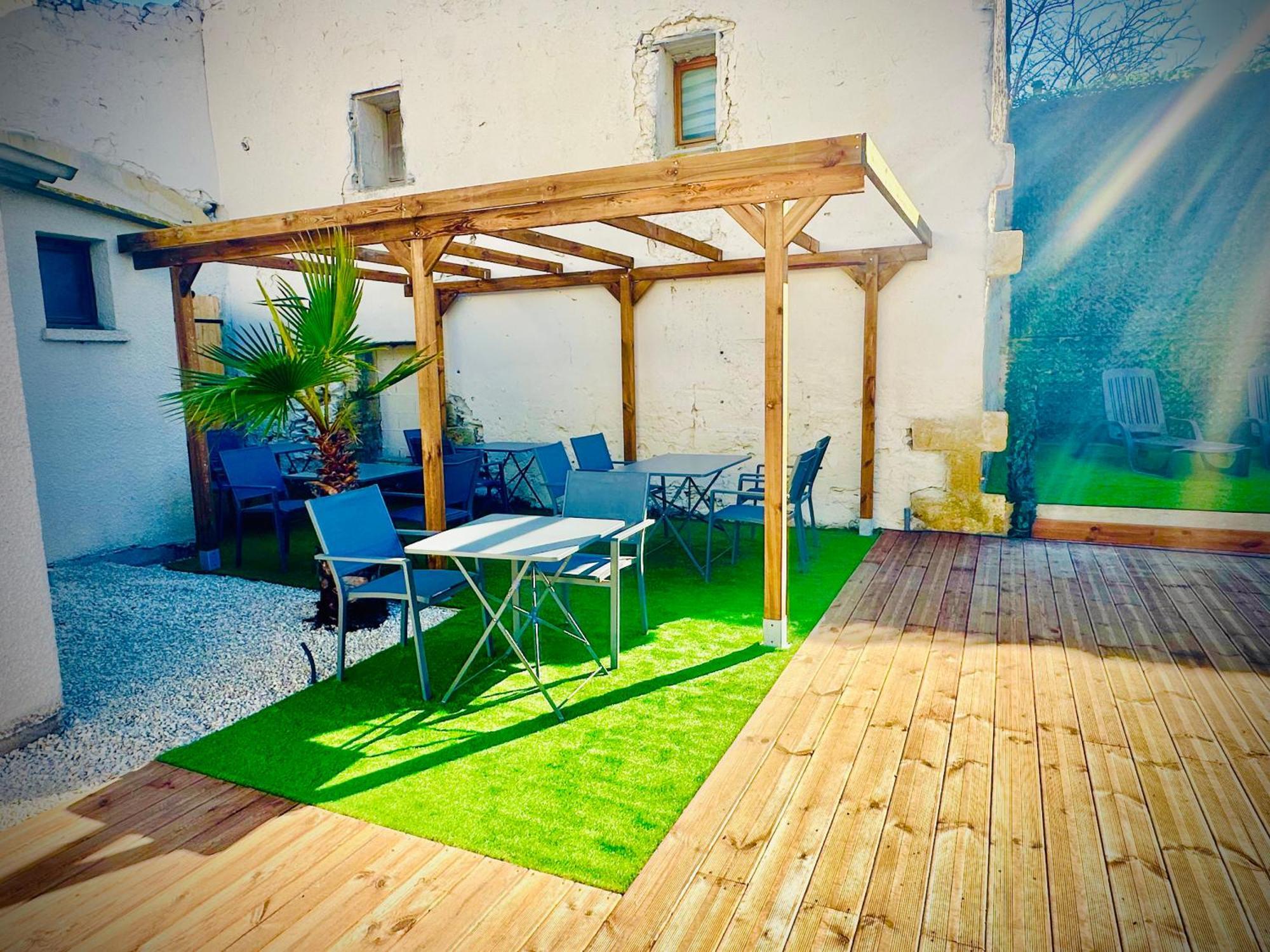 Les Appartements Du Mas - Emeraude エーグ・モルト エクステリア 写真