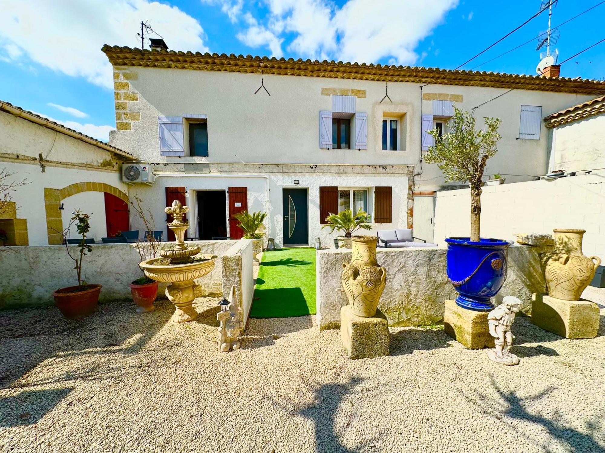 Les Appartements Du Mas - Emeraude エーグ・モルト エクステリア 写真